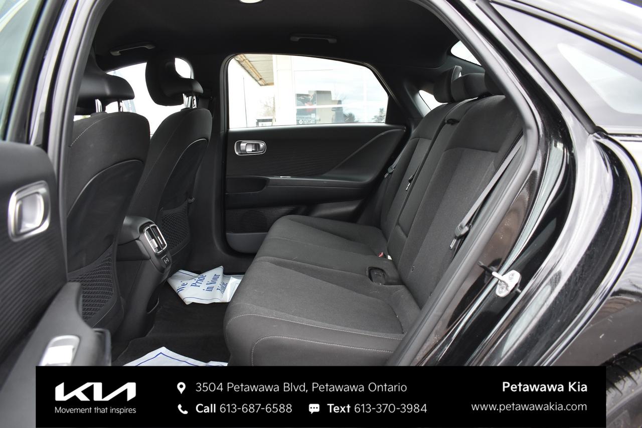 2025 Hyundai IONIQ 6 Preferred Long Range Rear-Wheel Drive Photo