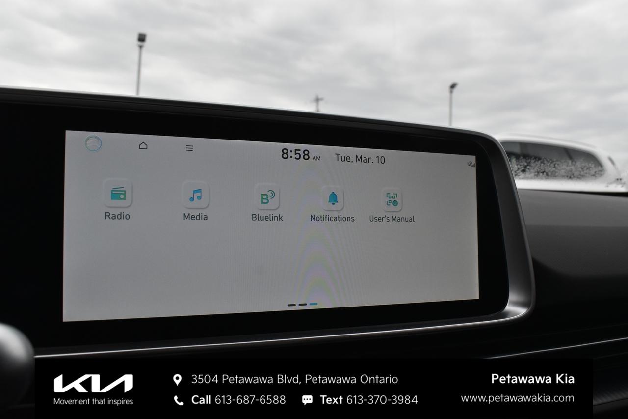 2025 Hyundai IONIQ 6 Preferred Long Range Rear-Wheel Drive Photo