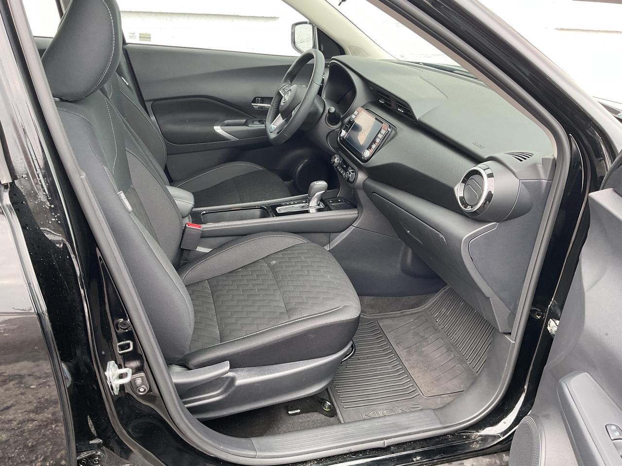 2024 Nissan Kicks SV 4dr Front-Wheel Drive Photo