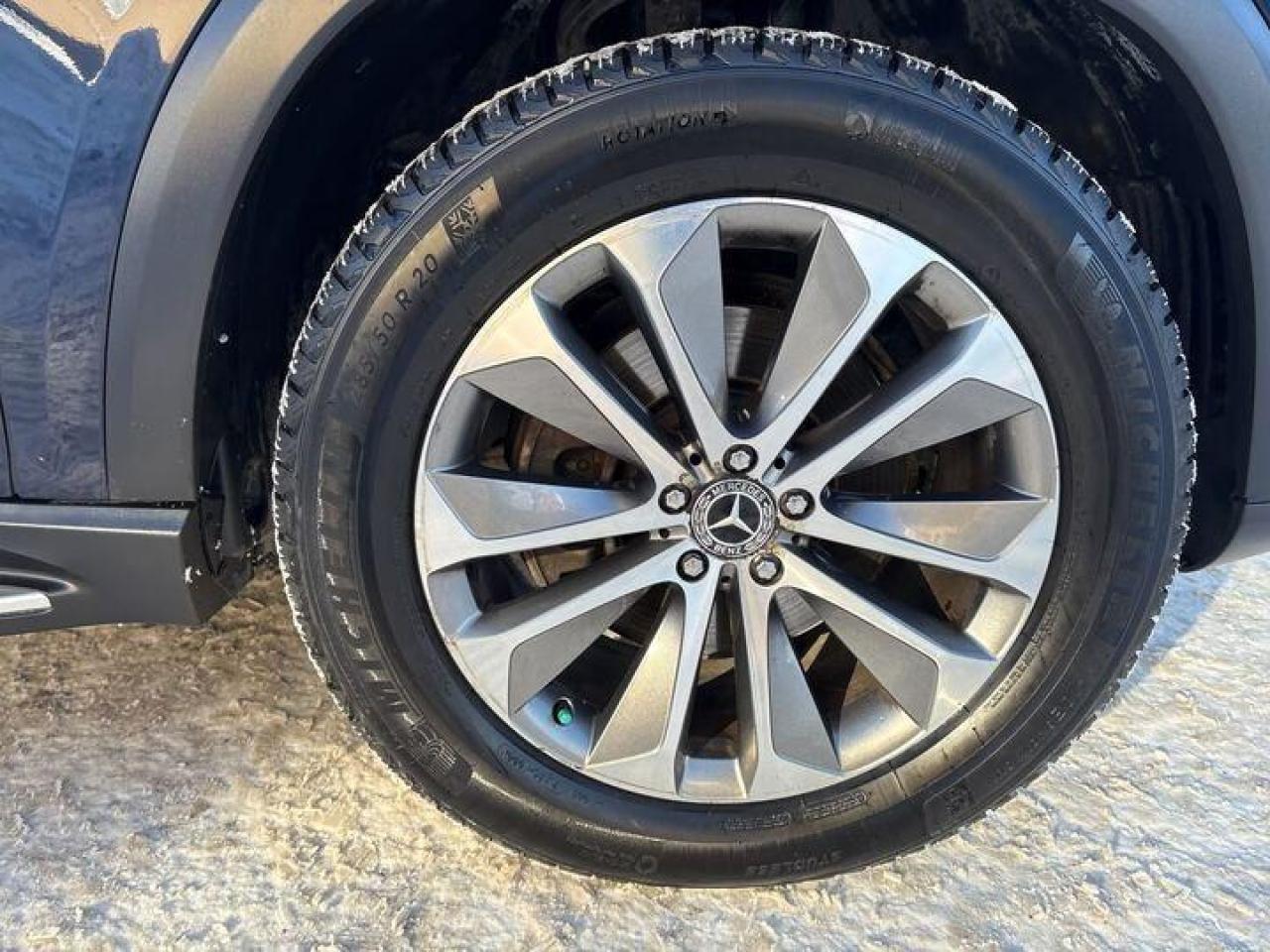 2020 Mercedes-Benz GLE 350 Base GLE 350 4dr 4MATIC Sport Utility Photo