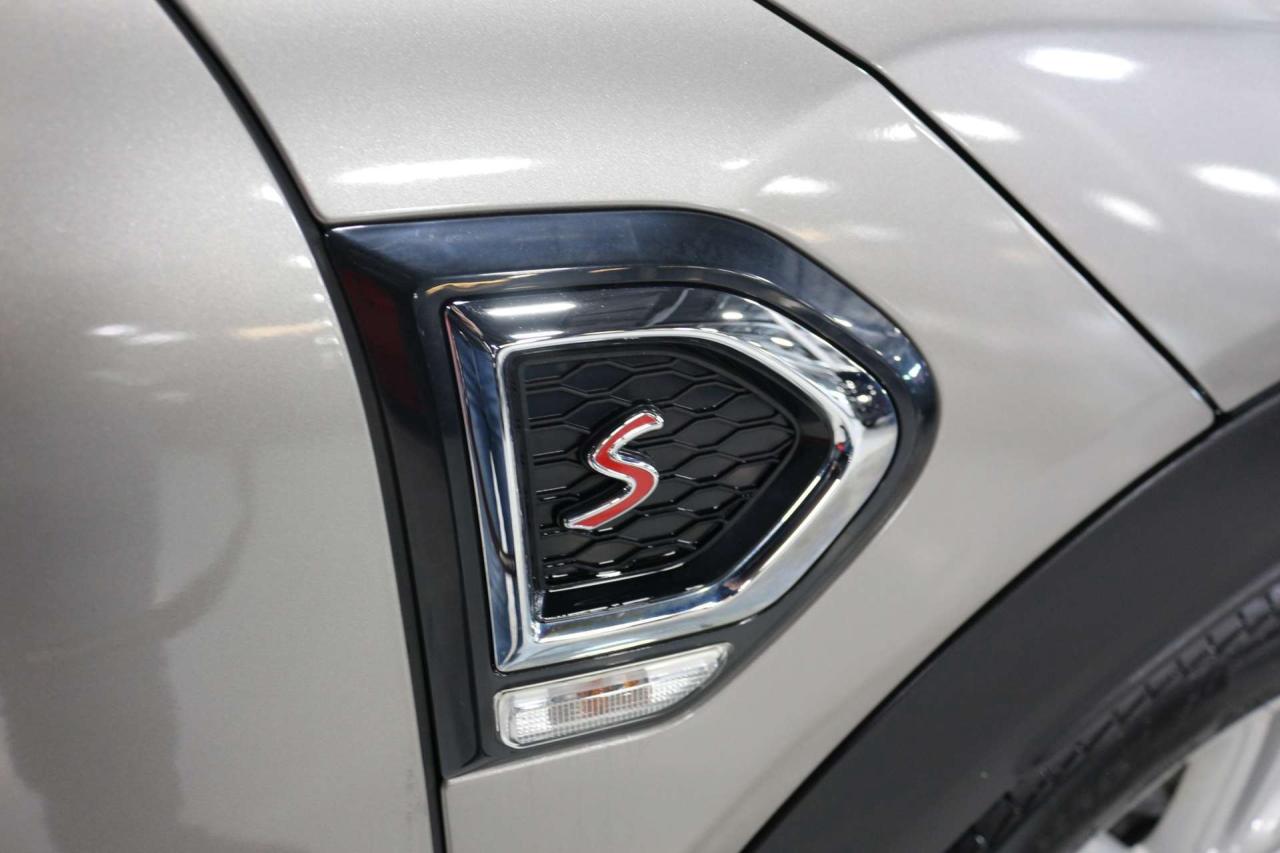 2018 MINI Countryman Cooper S AWD NAVIGATION REAR VIEW CAMERA Photo