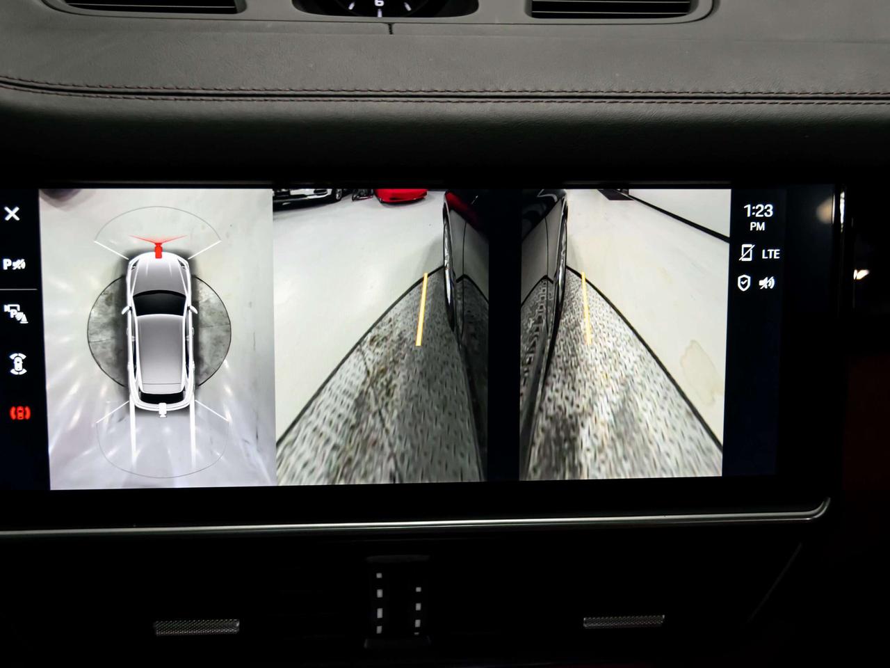 2023 Porsche Cayenne NO ACCIDENT,HEADS UP BLIND SPOTS RED INT NAVI Photo