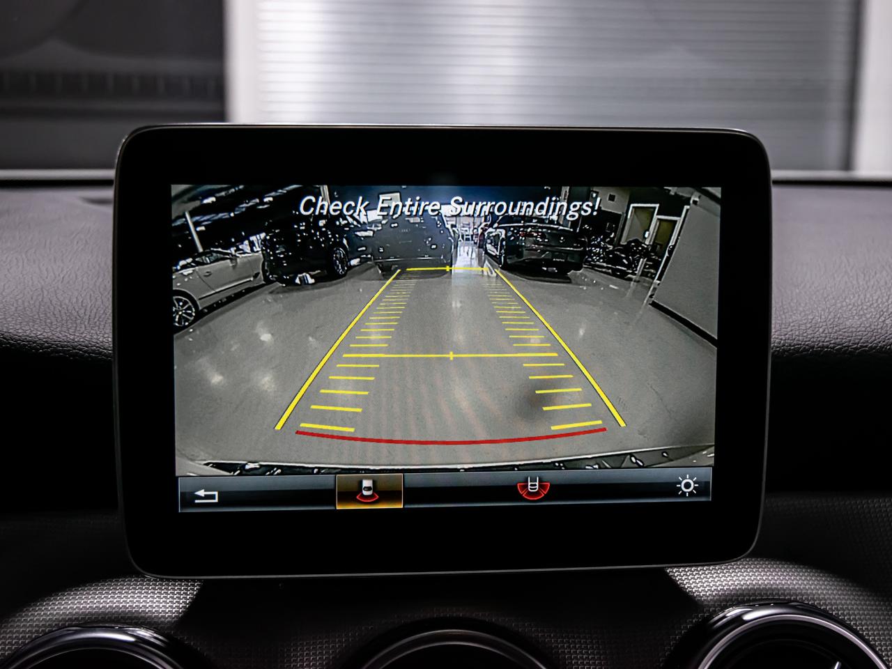 2020 Mercedes-Benz GLA LOW KM BLIND SPOTS REAR VIEW CAMERA PANORAMIC Photo