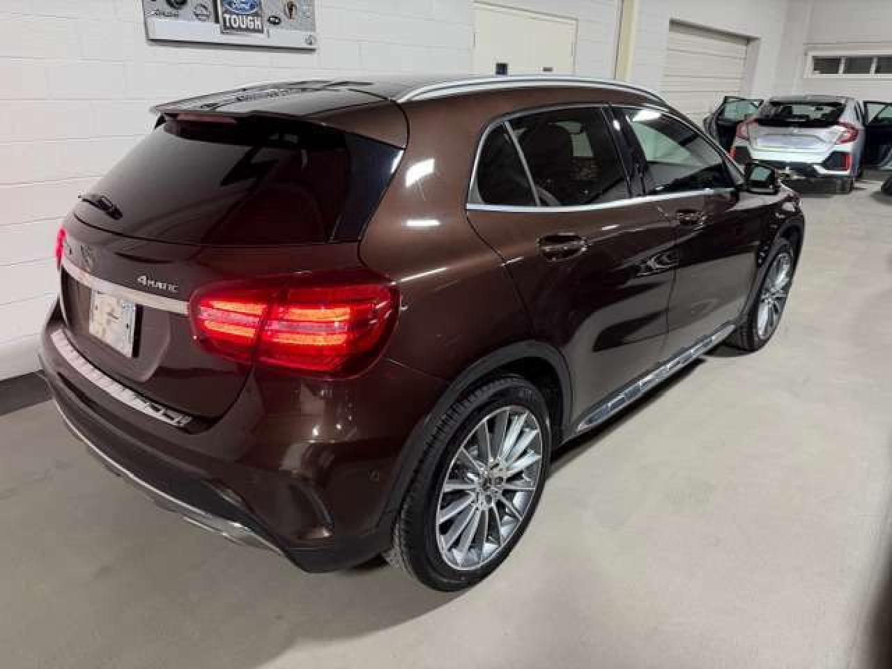 2018 Mercedes-Benz GLA AMG AWD NEW BRAKES AND TIRES CERTIFIED Photo4