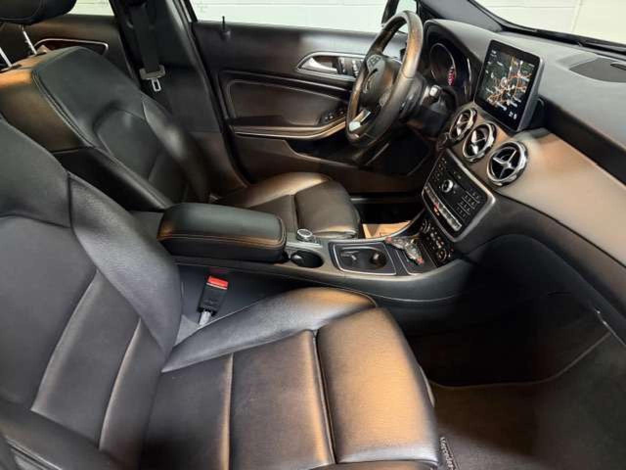 2018 Mercedes-Benz GLA AMG AWD NEW BRAKES AND TIRES CERTIFIED Photo