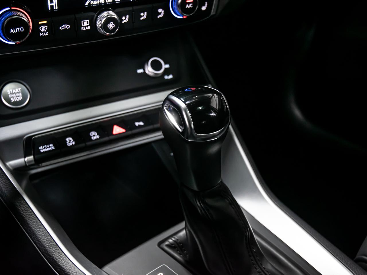 2020 Audi Q3 PROGRESSIV BLIND SPOTS REAR VIEW CAMERA Photo