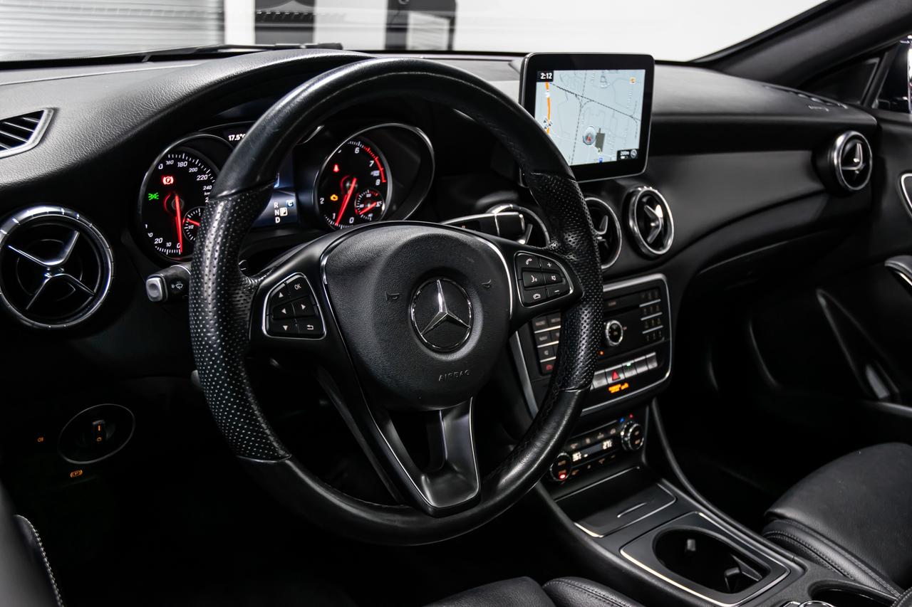 2019 Mercedes-Benz CLA CLA 250 BLIND SPOTS NAVI REAR VIEW CAM PANORAMIC Photo