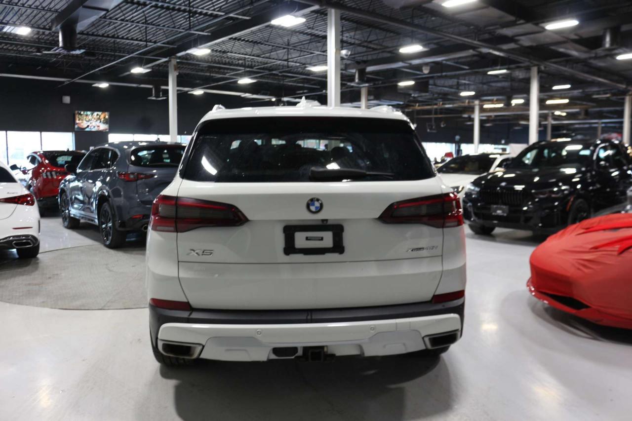 2021 BMW X5 xDrive Photo3