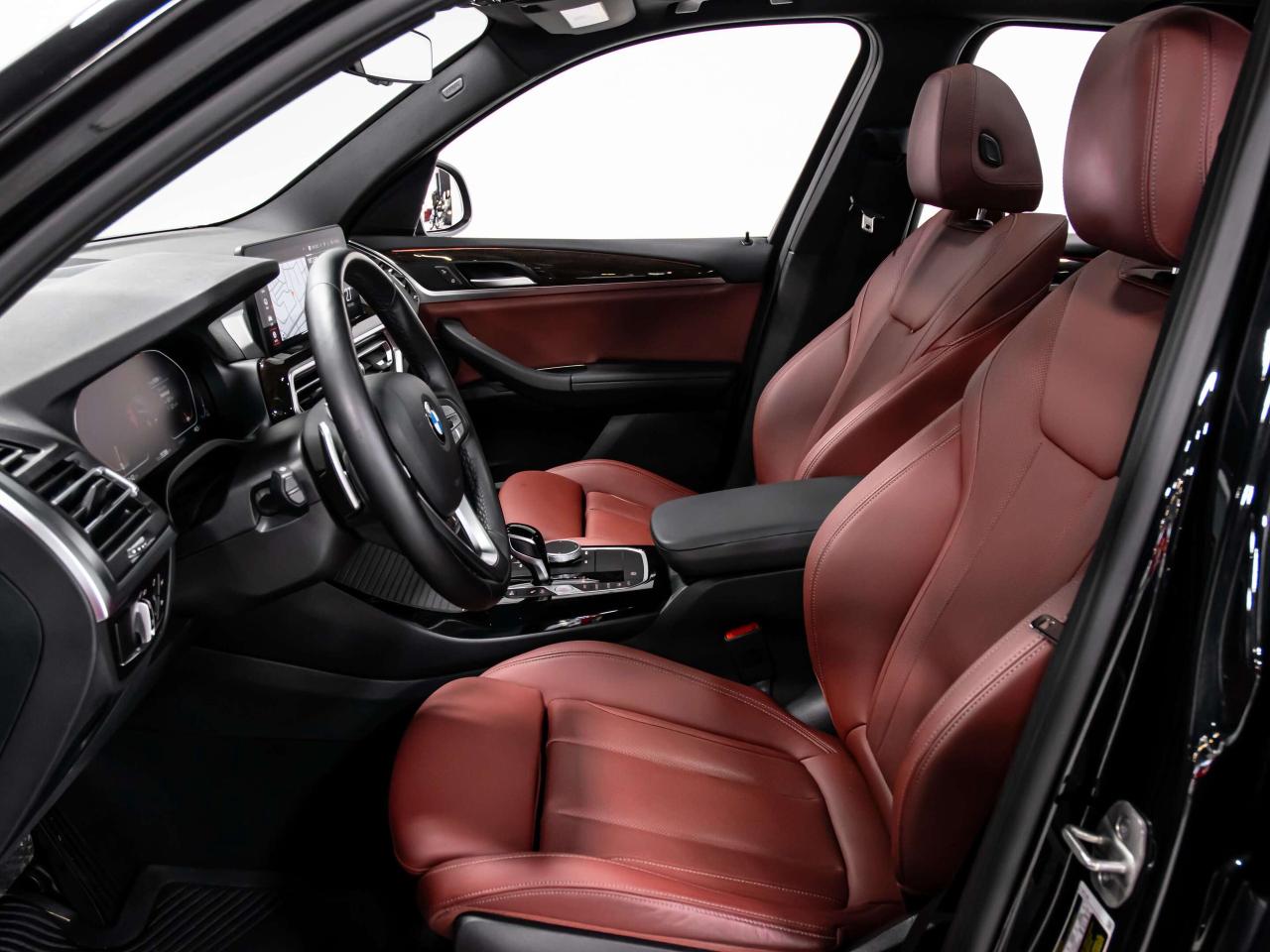 2024 BMW X3 xDrive BLIND SPOTS RED INT NAVI REAR VIEW CAMERA Photo