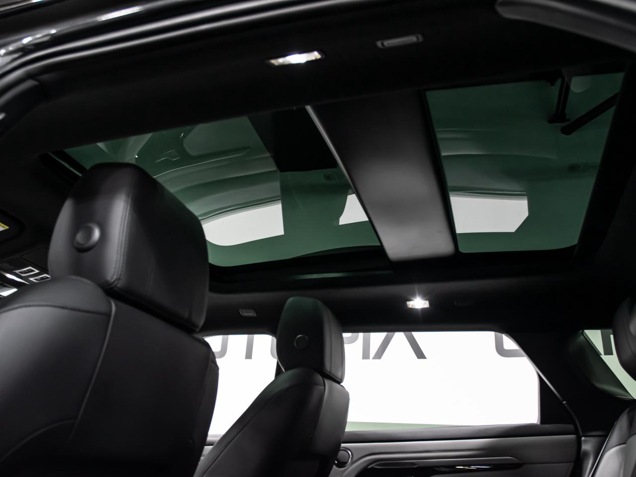 2020 Land Rover Range Rover Evoque P 300 R-DYNAMIC SE NAVI MERIDIAN SOUND REAR CAM Photo