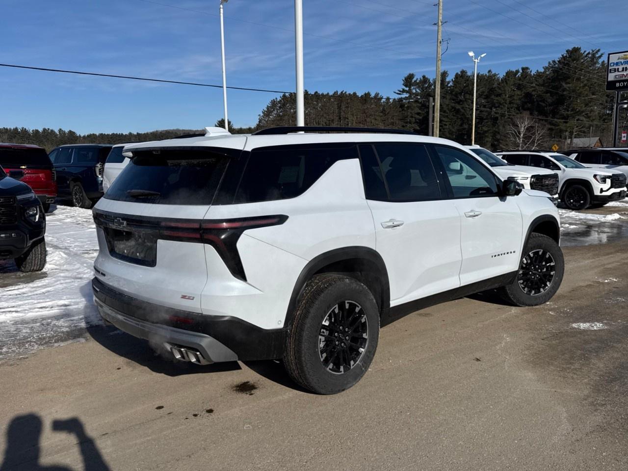 2026 Chevrolet Traverse AWD 4dr Z71 Photo4