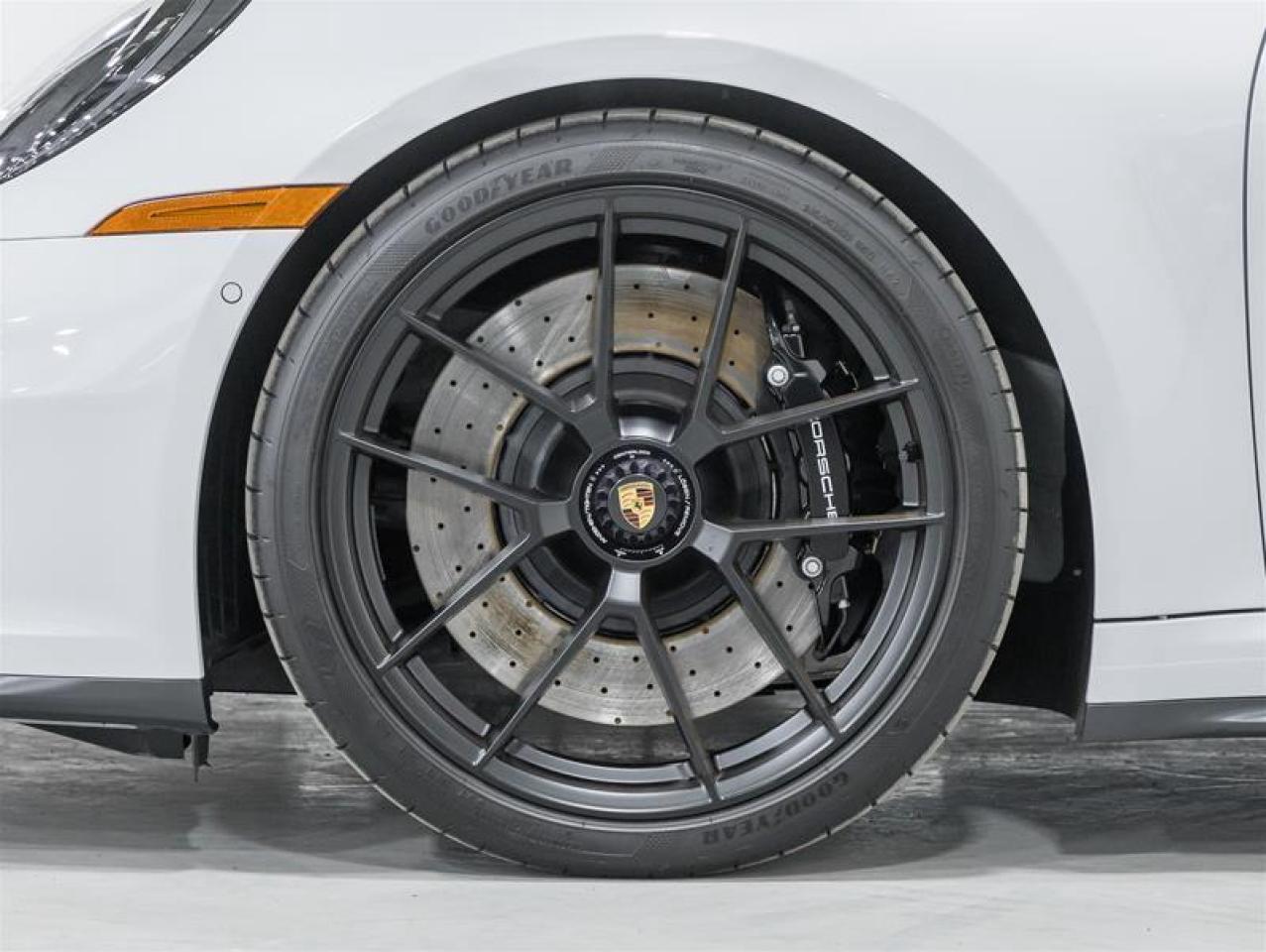 2025 Porsche 911  Photo