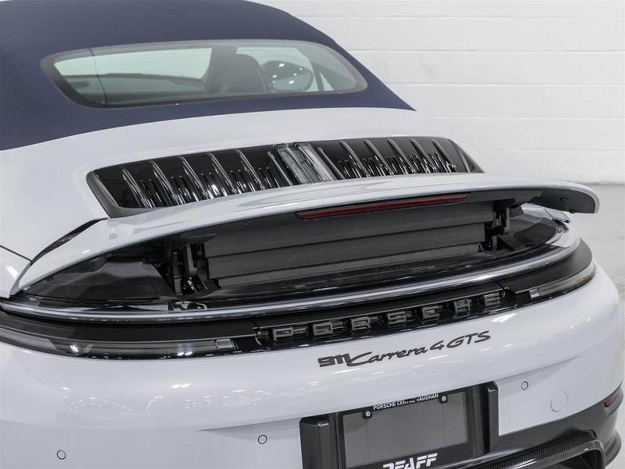 2025 Porsche 911  Photo