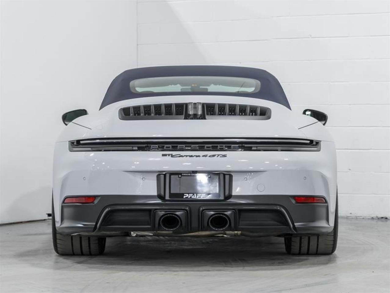 2025 Porsche 911  Photo
