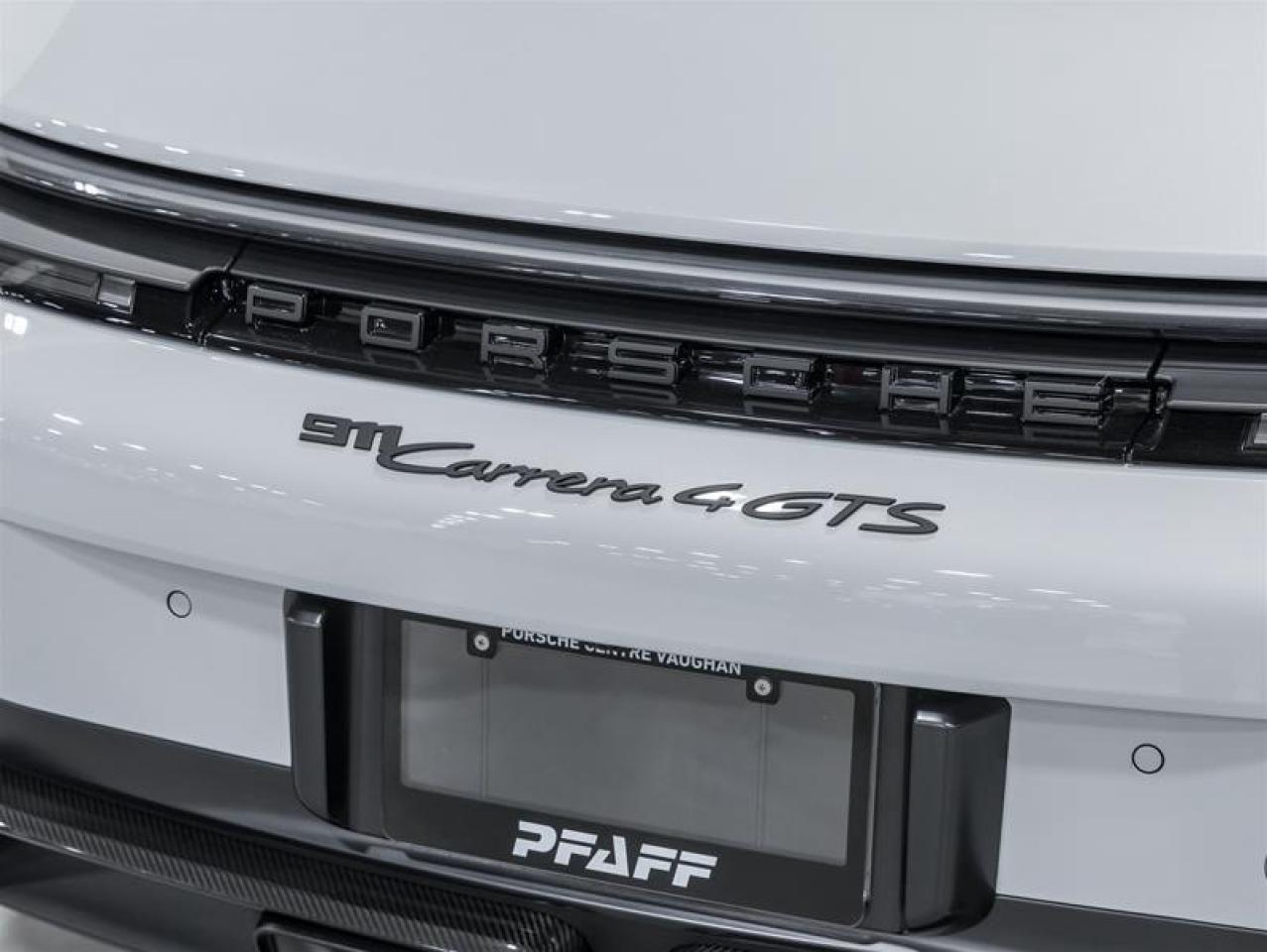 2025 Porsche 911  Photo