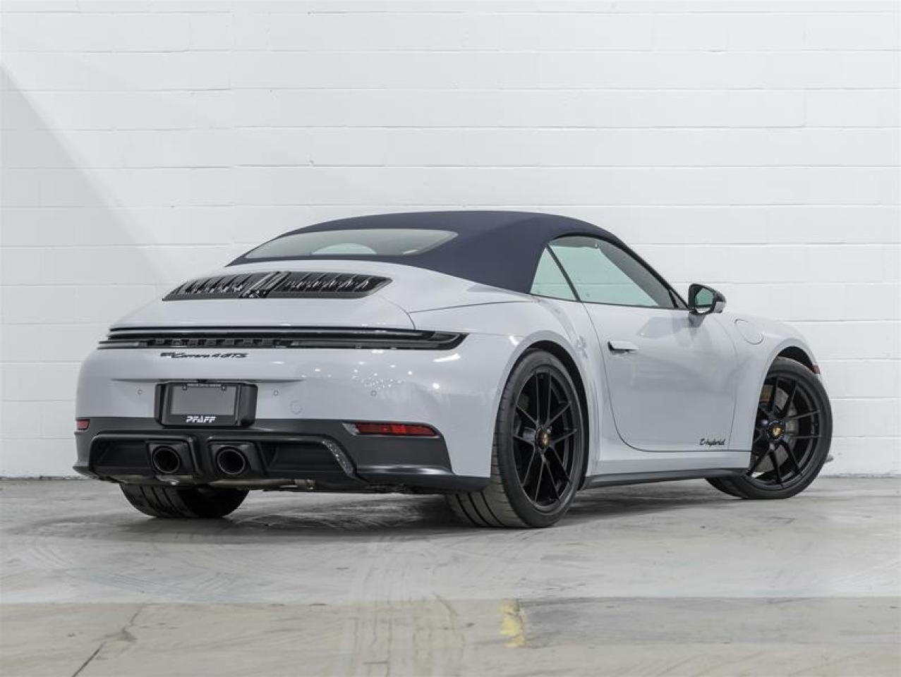2025 Porsche 911  Photo