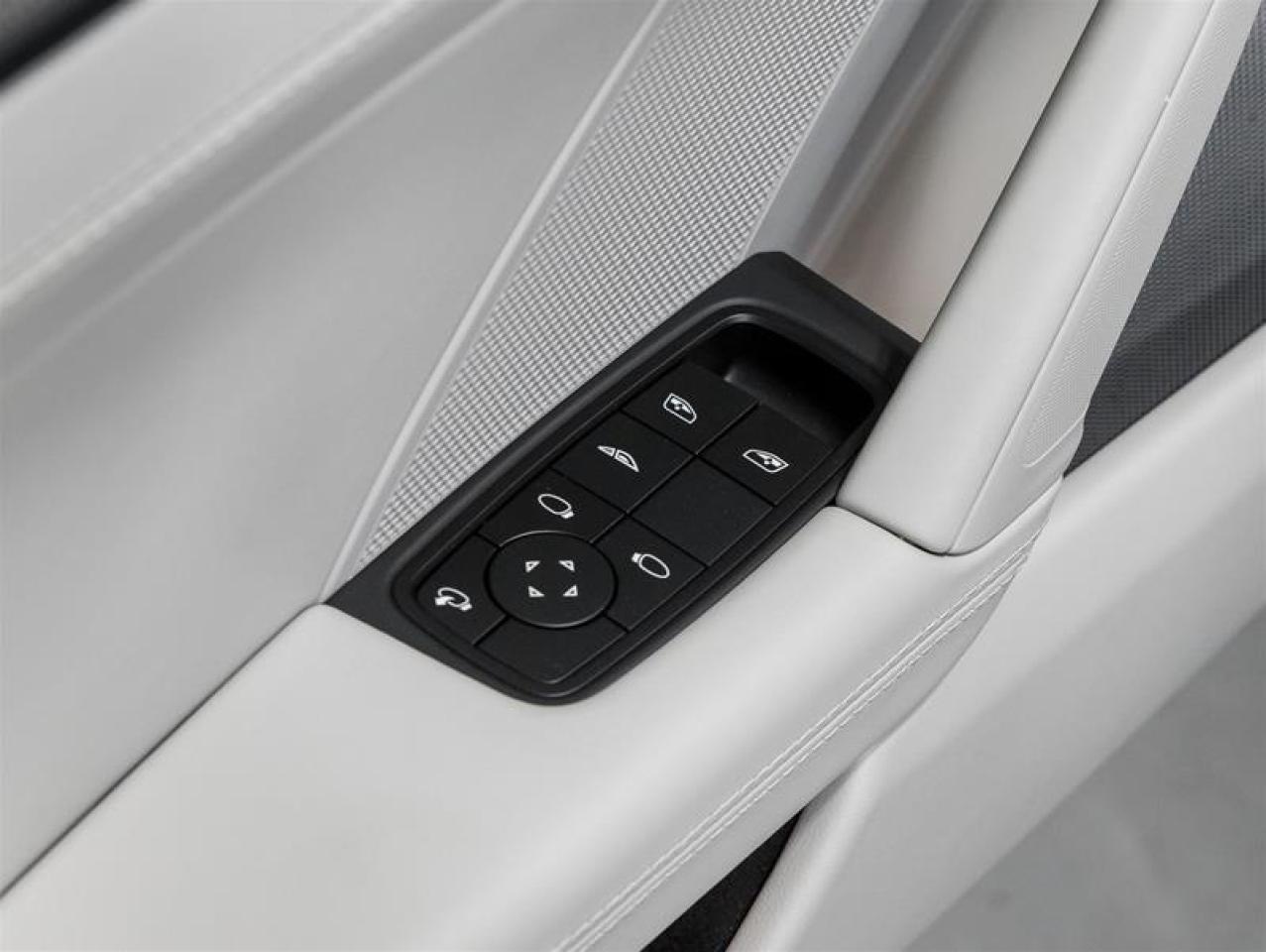 2025 Porsche 911  Photo