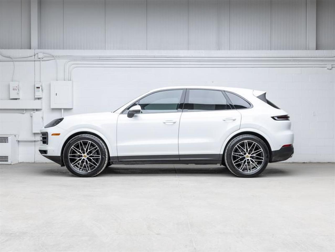 2024 Porsche Cayenne  Photo4