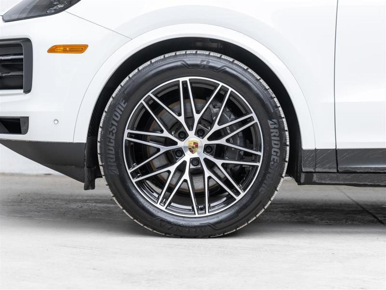 2024 Porsche Cayenne  Photo