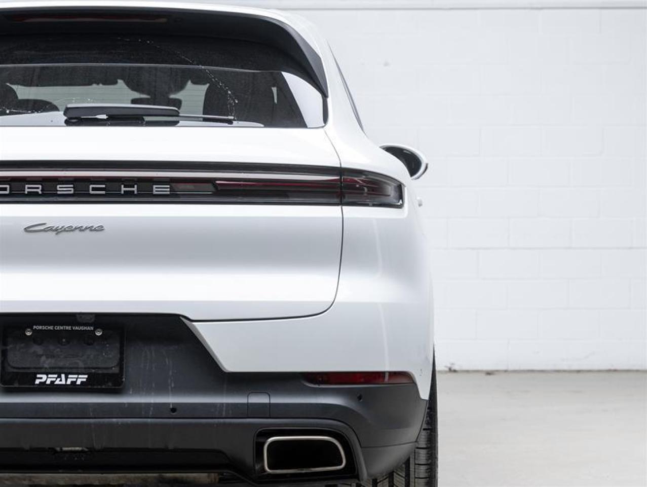 2024 Porsche Cayenne  Photo