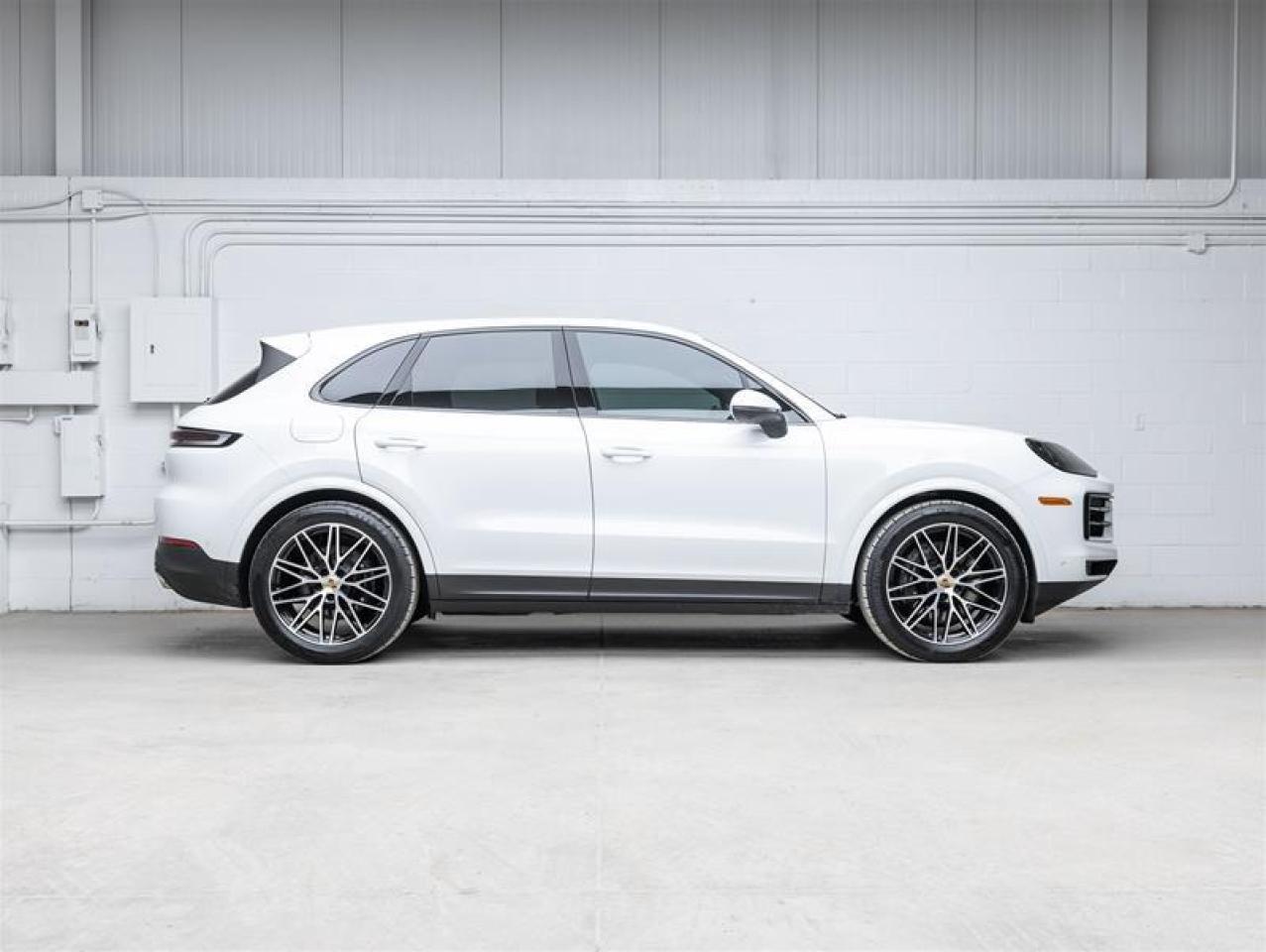 2024 Porsche Cayenne  Photo