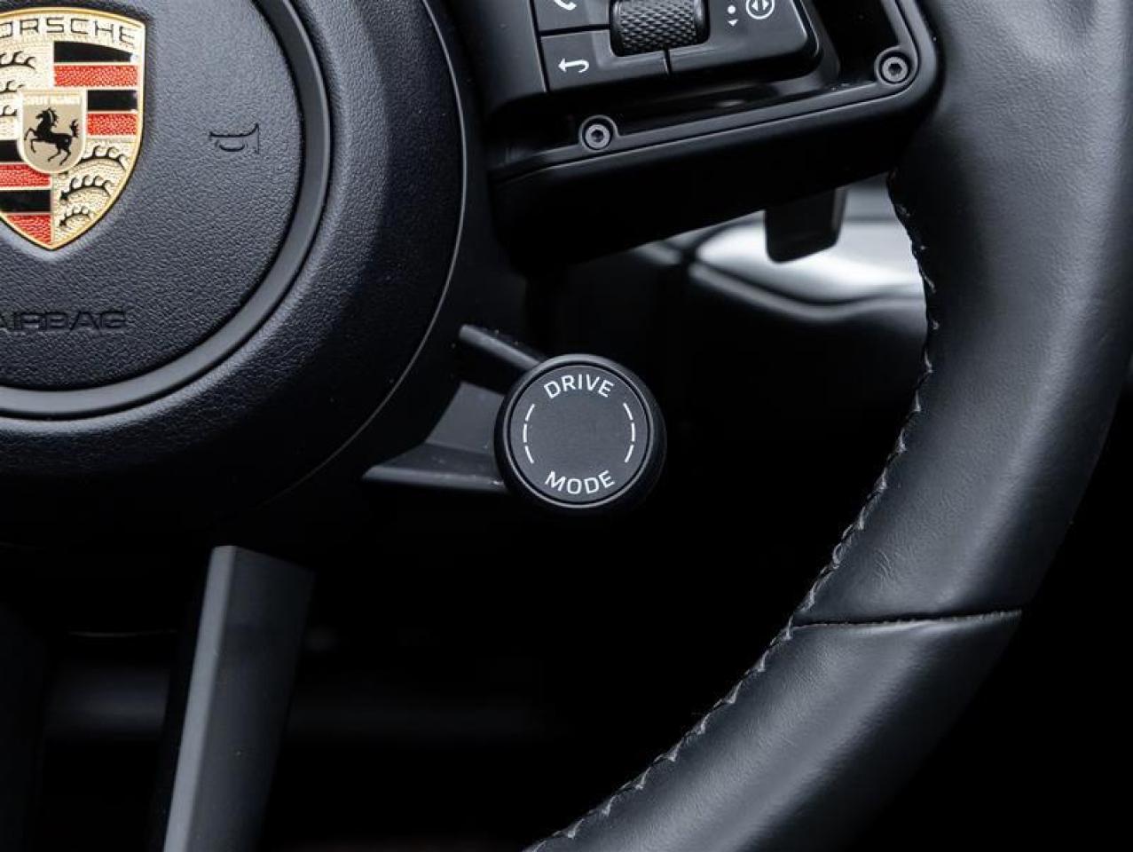 2024 Porsche Cayenne  Photo