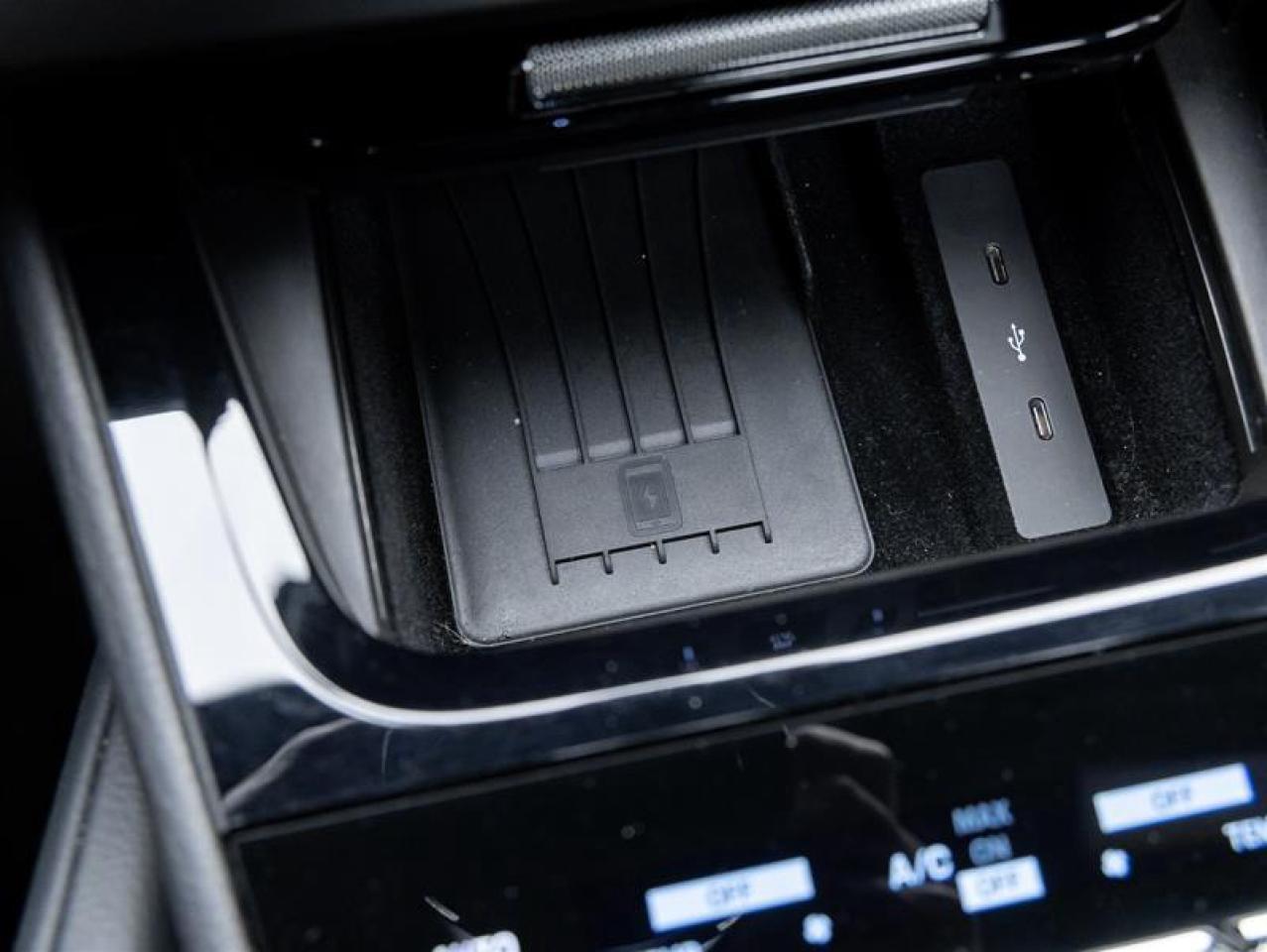 2024 Porsche Cayenne  Photo