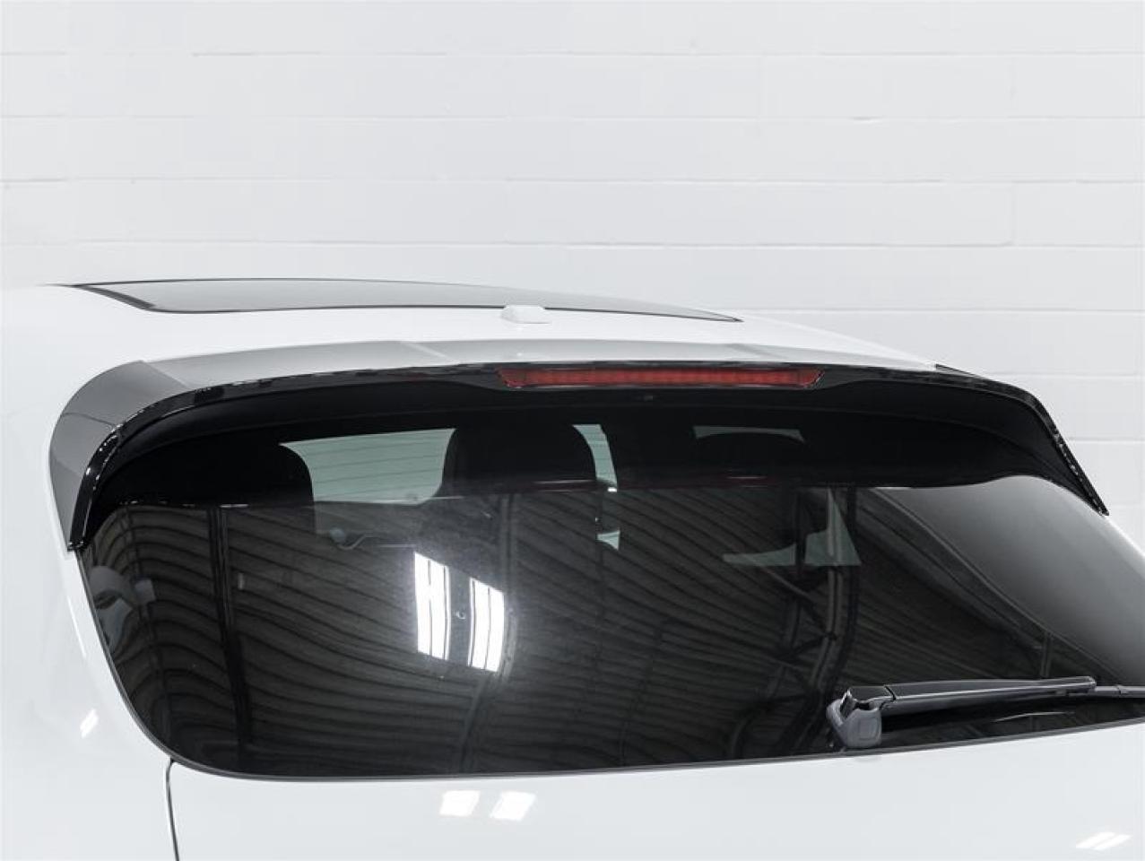 2026 Porsche Macan  Photo