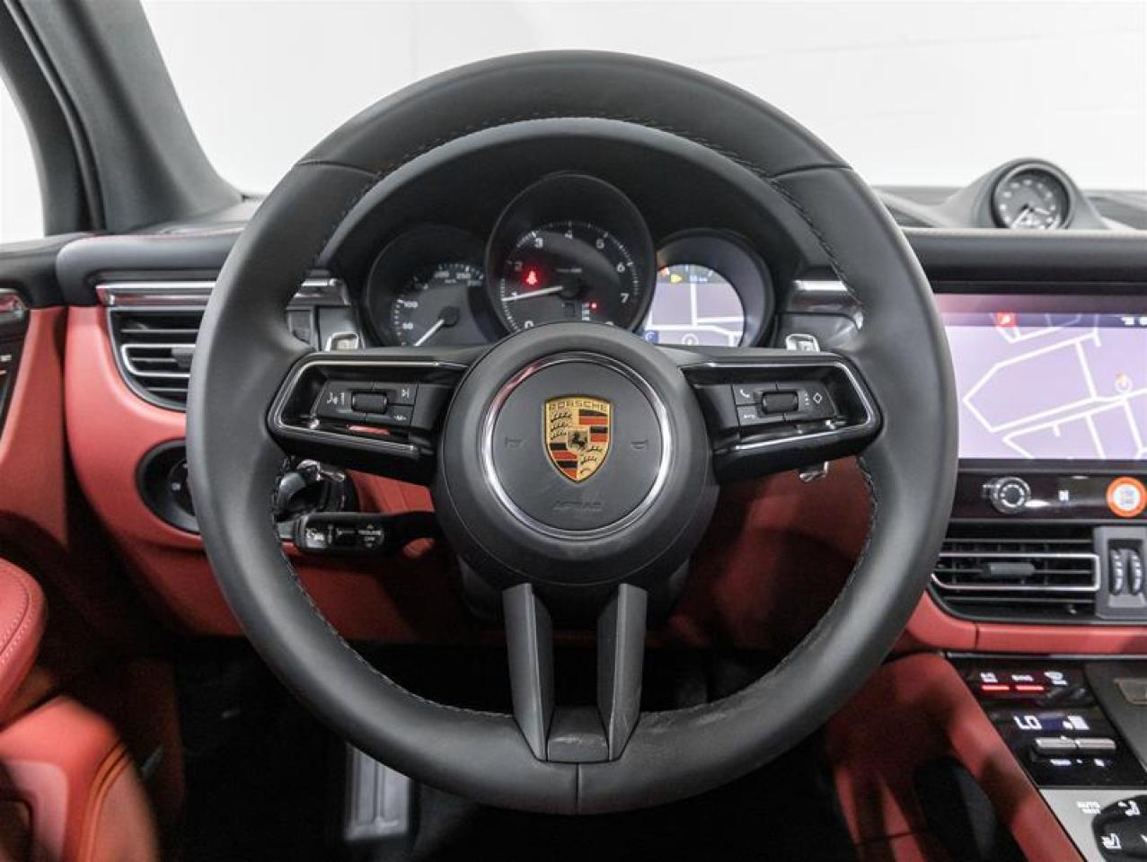 2026 Porsche Macan  Photo