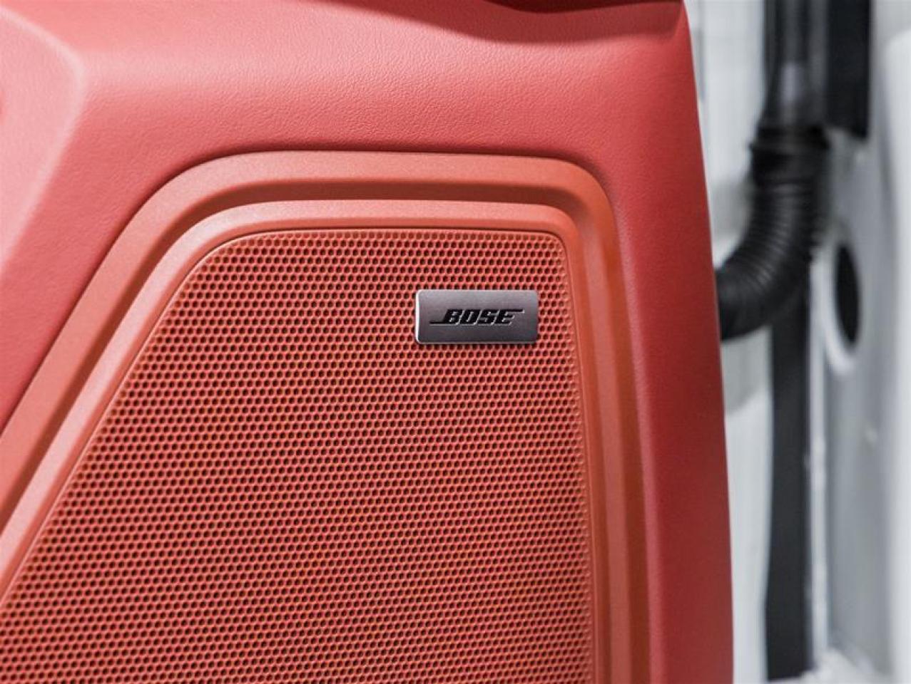 2026 Porsche Macan  Photo