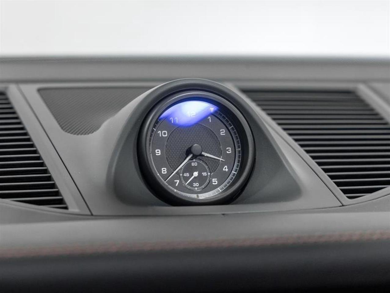 2026 Porsche Macan  Photo