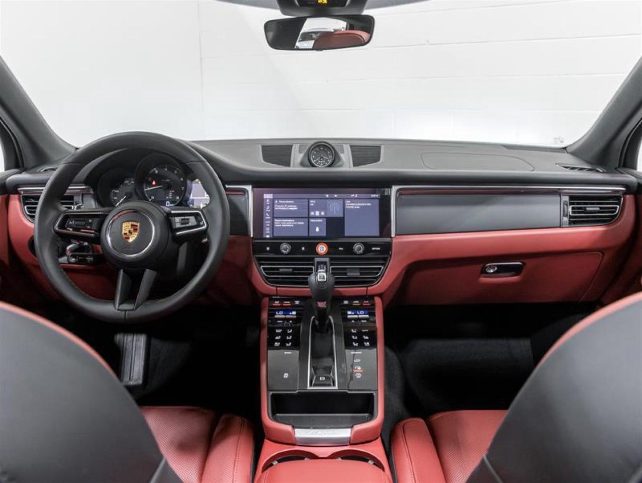 2026 Porsche Macan  Photo