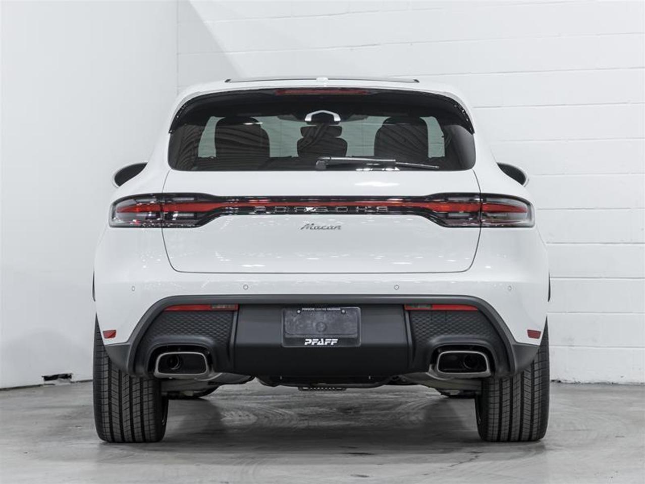 2026 Porsche Macan  Photo