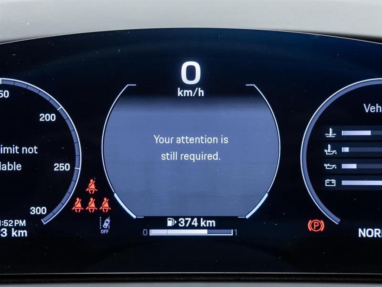 2025 Porsche Cayenne  Photo