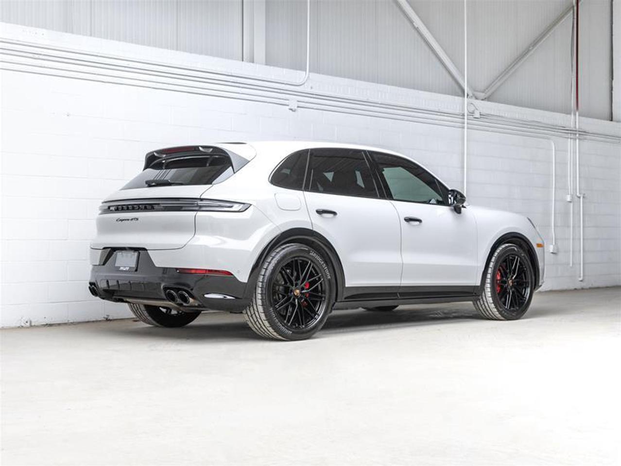 2025 Porsche Cayenne  Photo