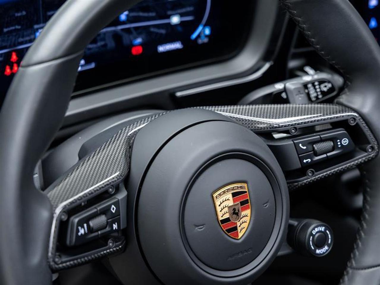2025 Porsche Cayenne  Photo