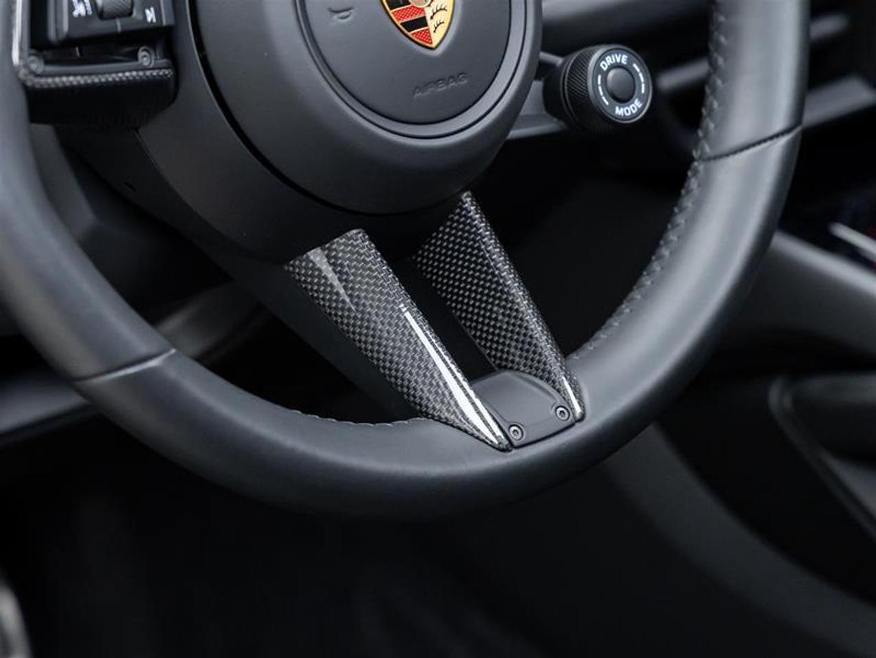 2025 Porsche Cayenne  Photo