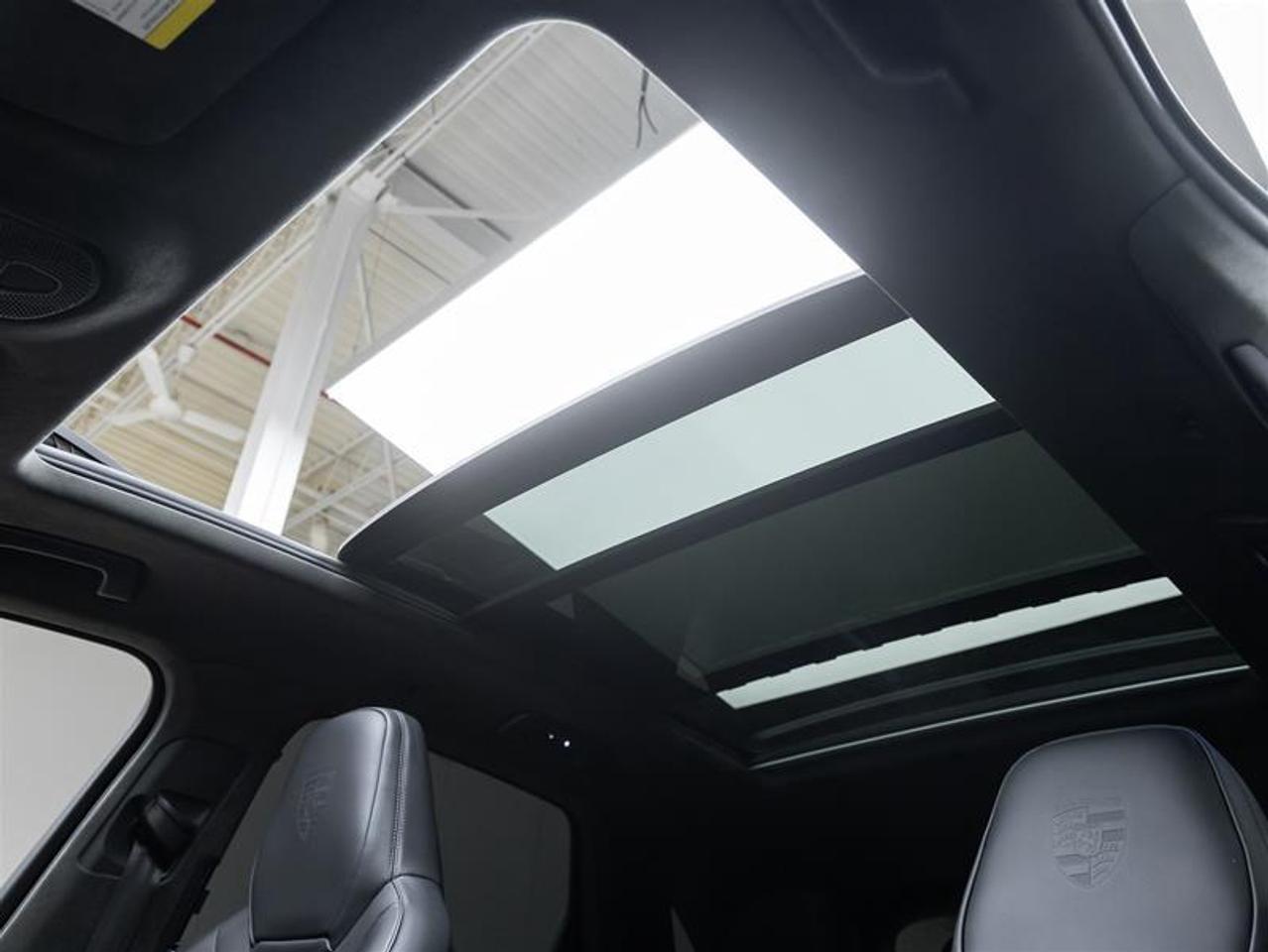 2025 Porsche Cayenne  Photo