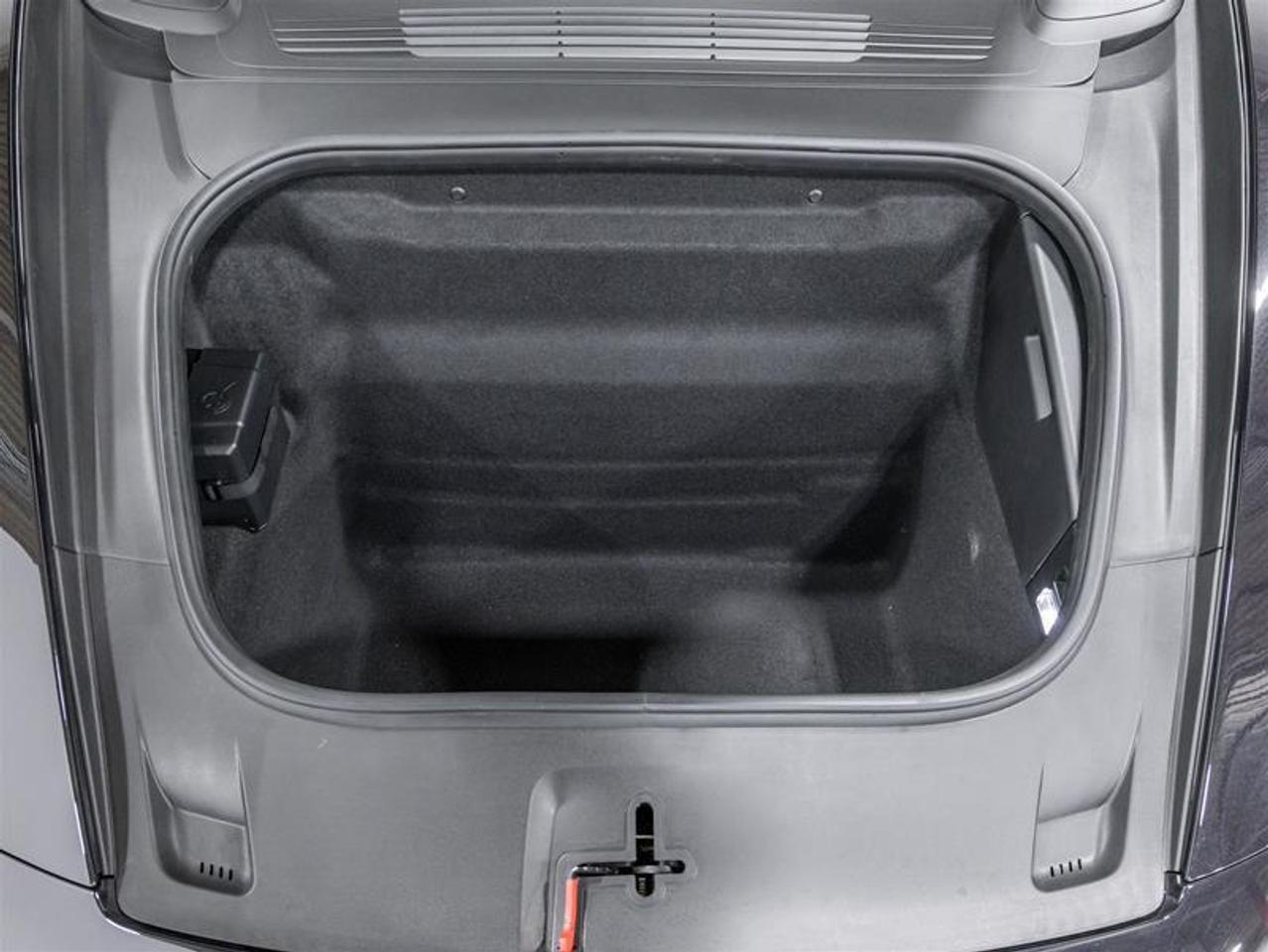 2026 Porsche 911  Photo2