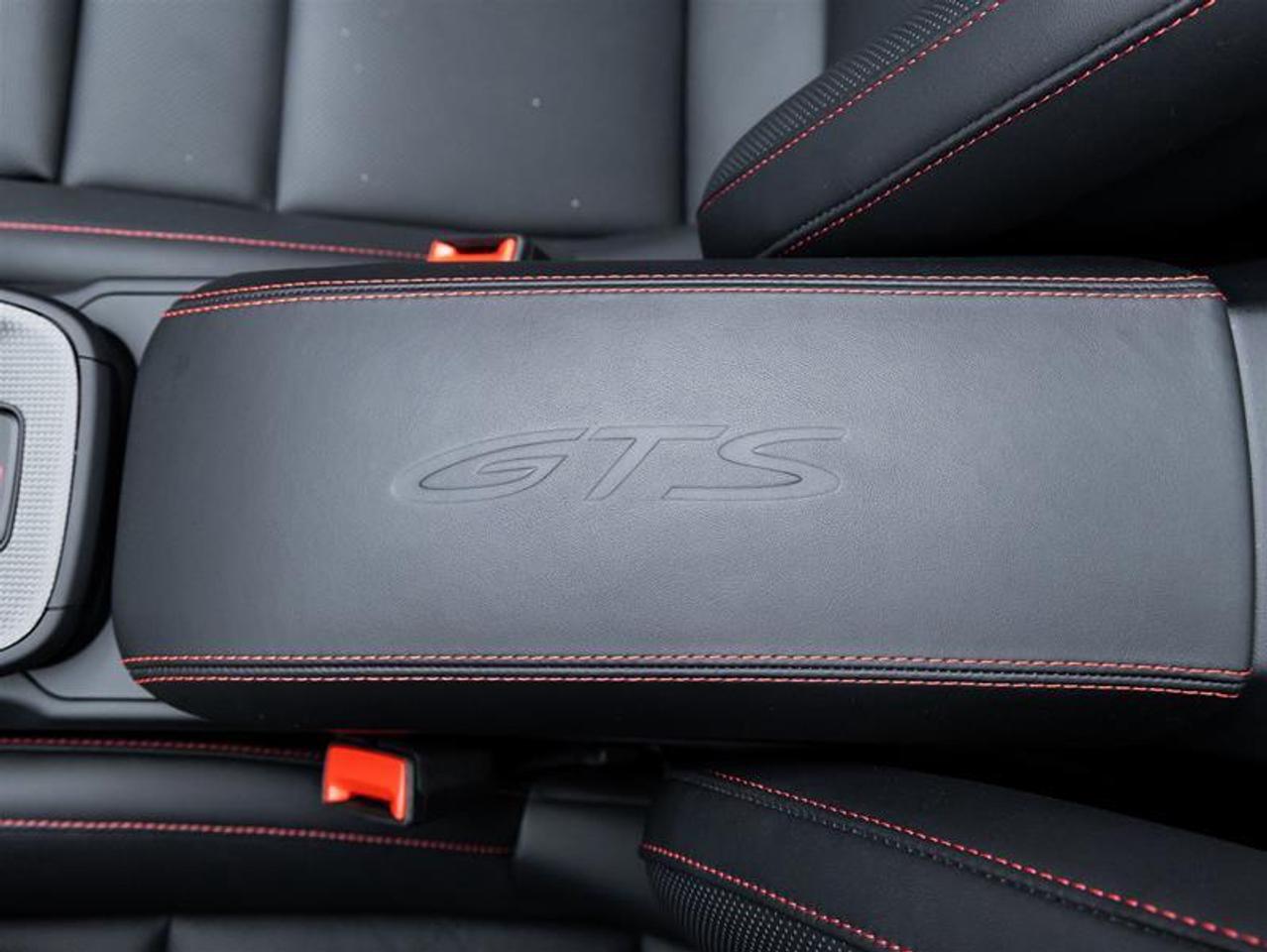 2024 Porsche 911  Photo