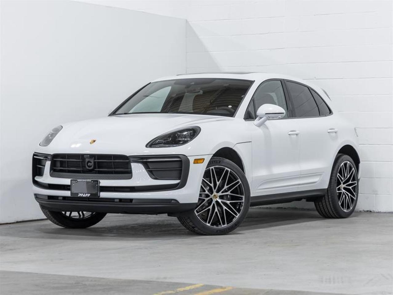2026 Porsche Macan  Photo0