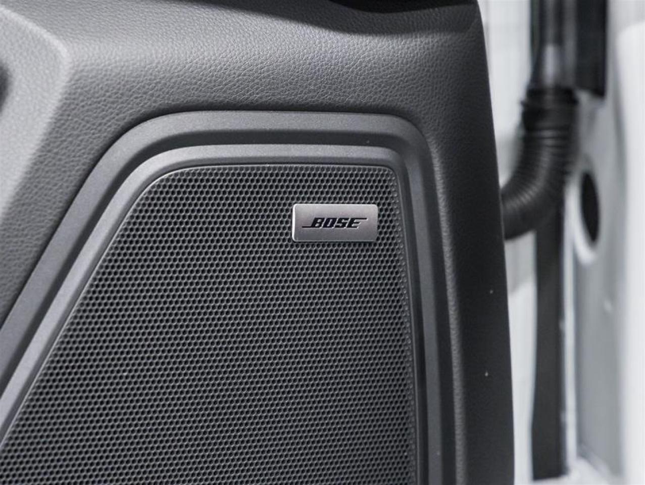 2026 Porsche Macan  Photo