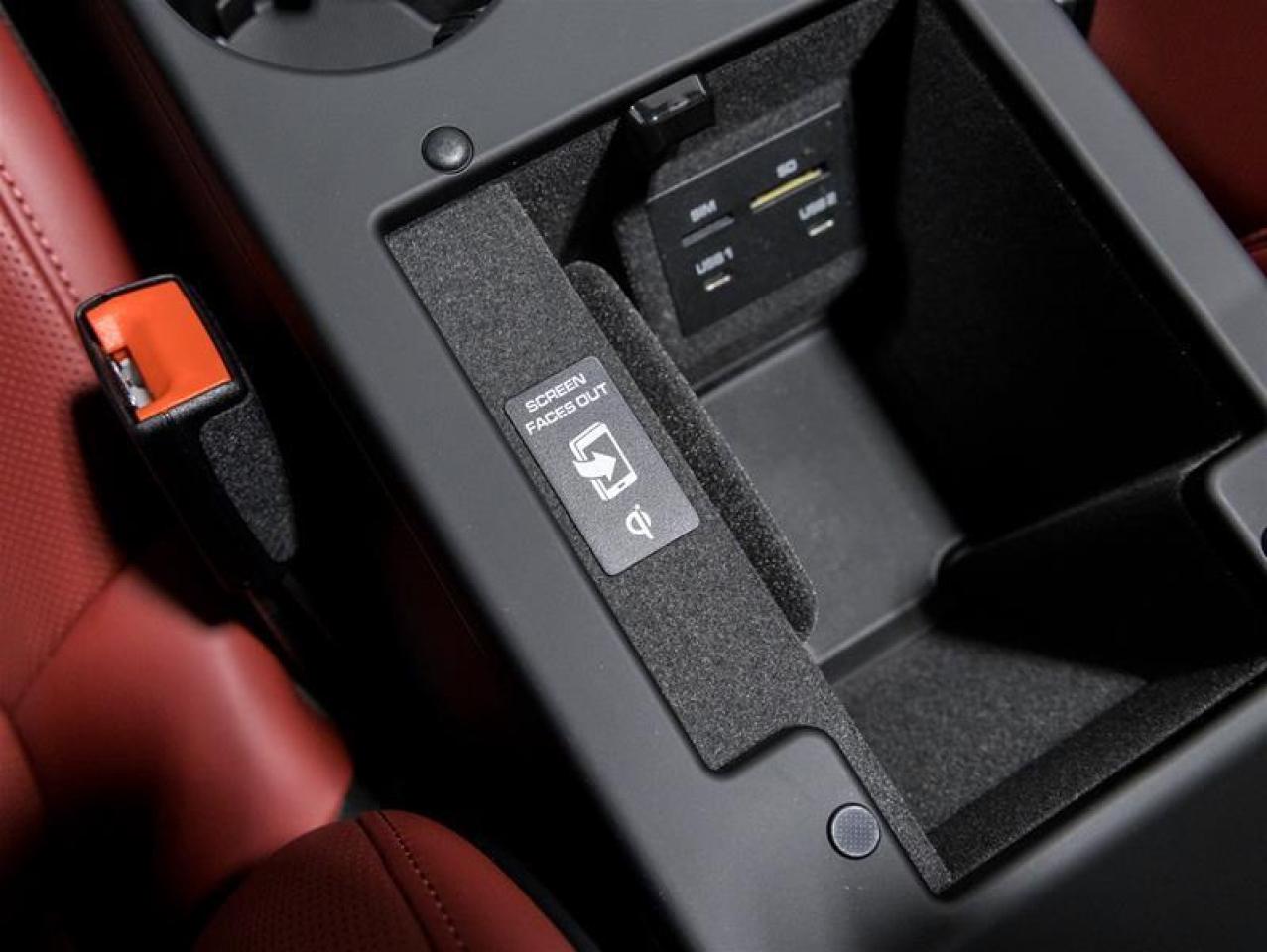 2026 Porsche Macan  Photo