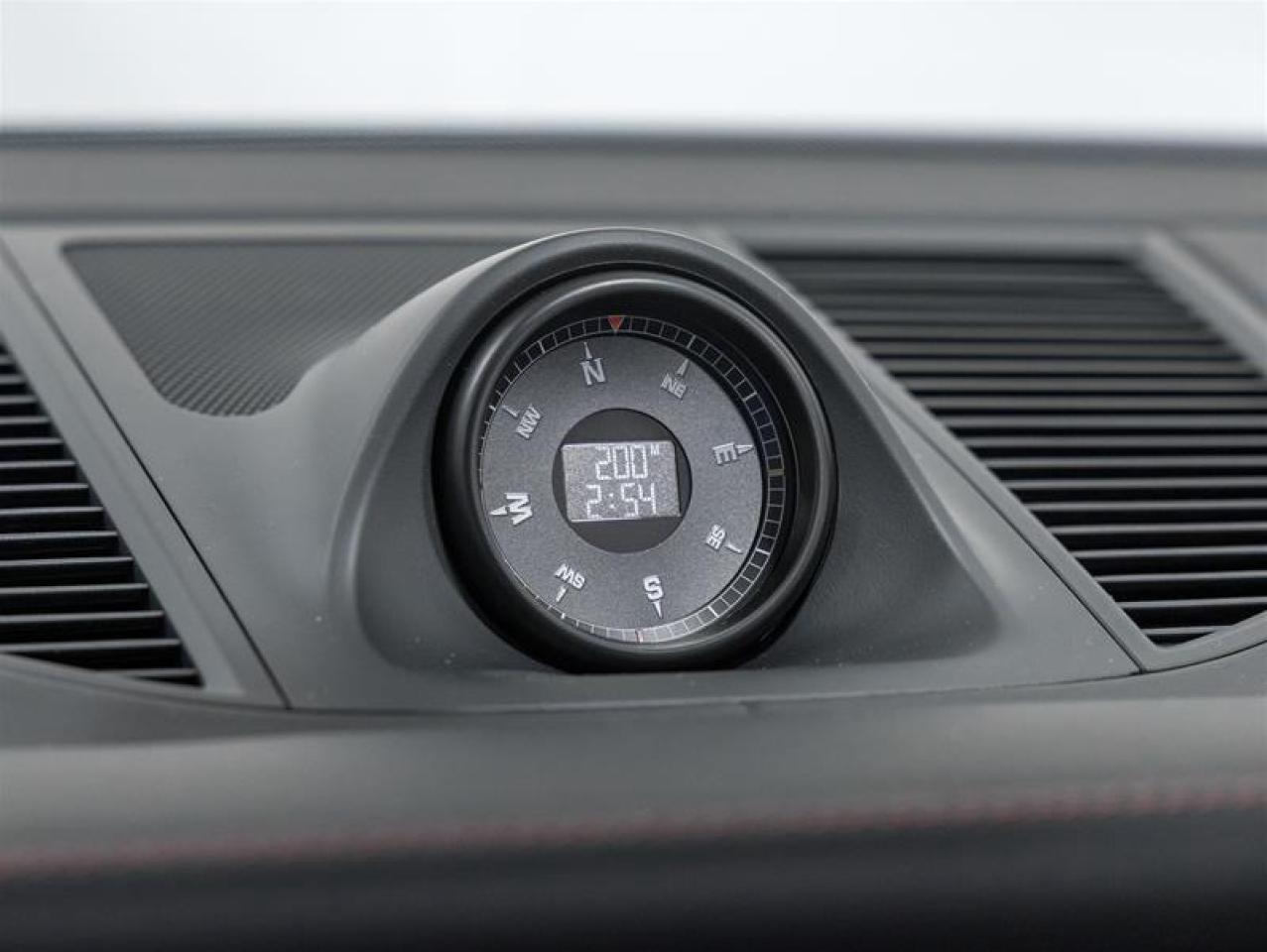 2026 Porsche Macan  Photo