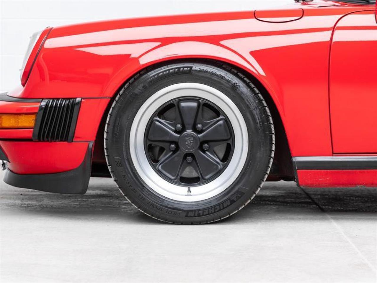 1987 Porsche 911  Photo