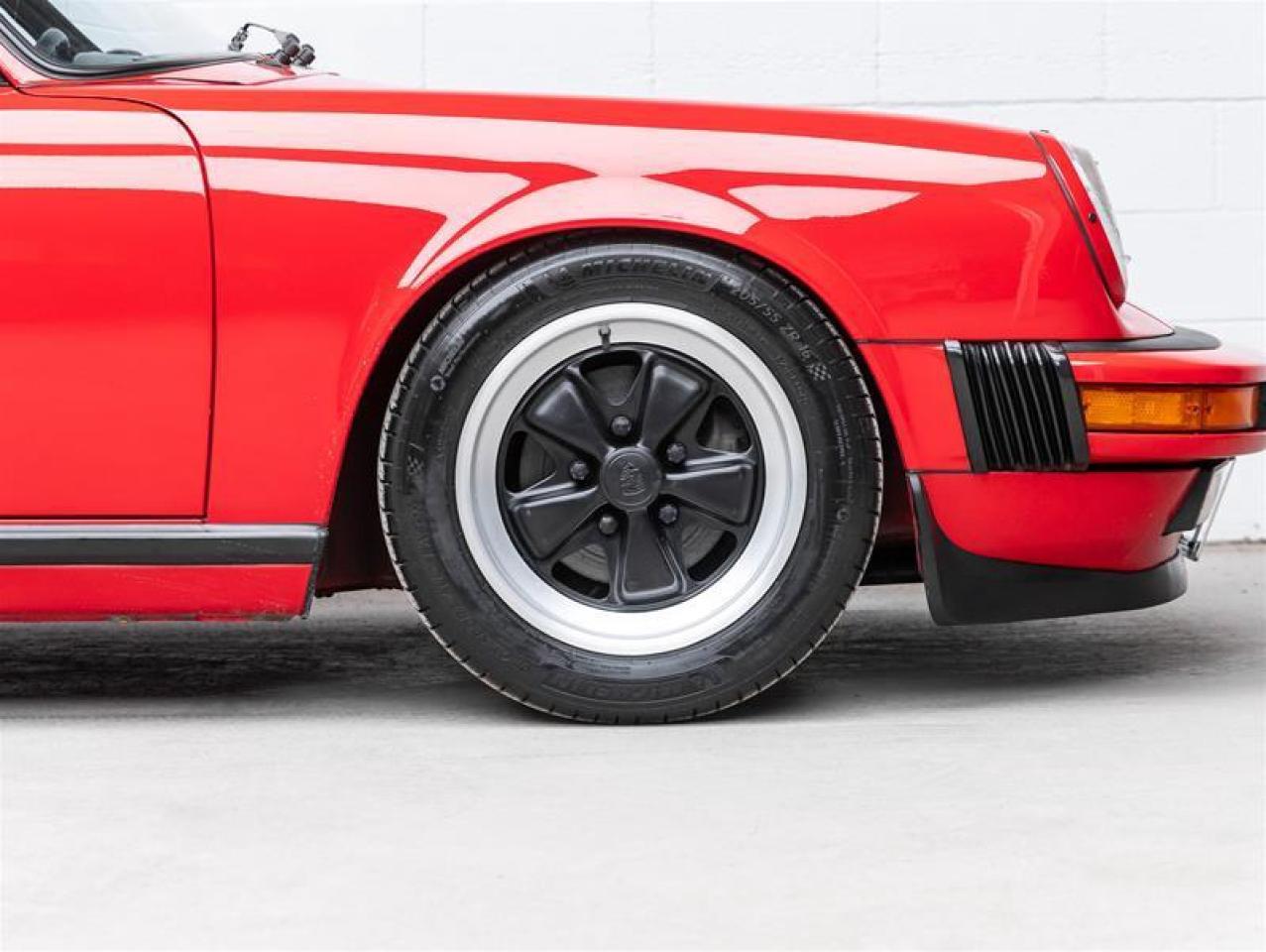 1987 Porsche 911  Photo