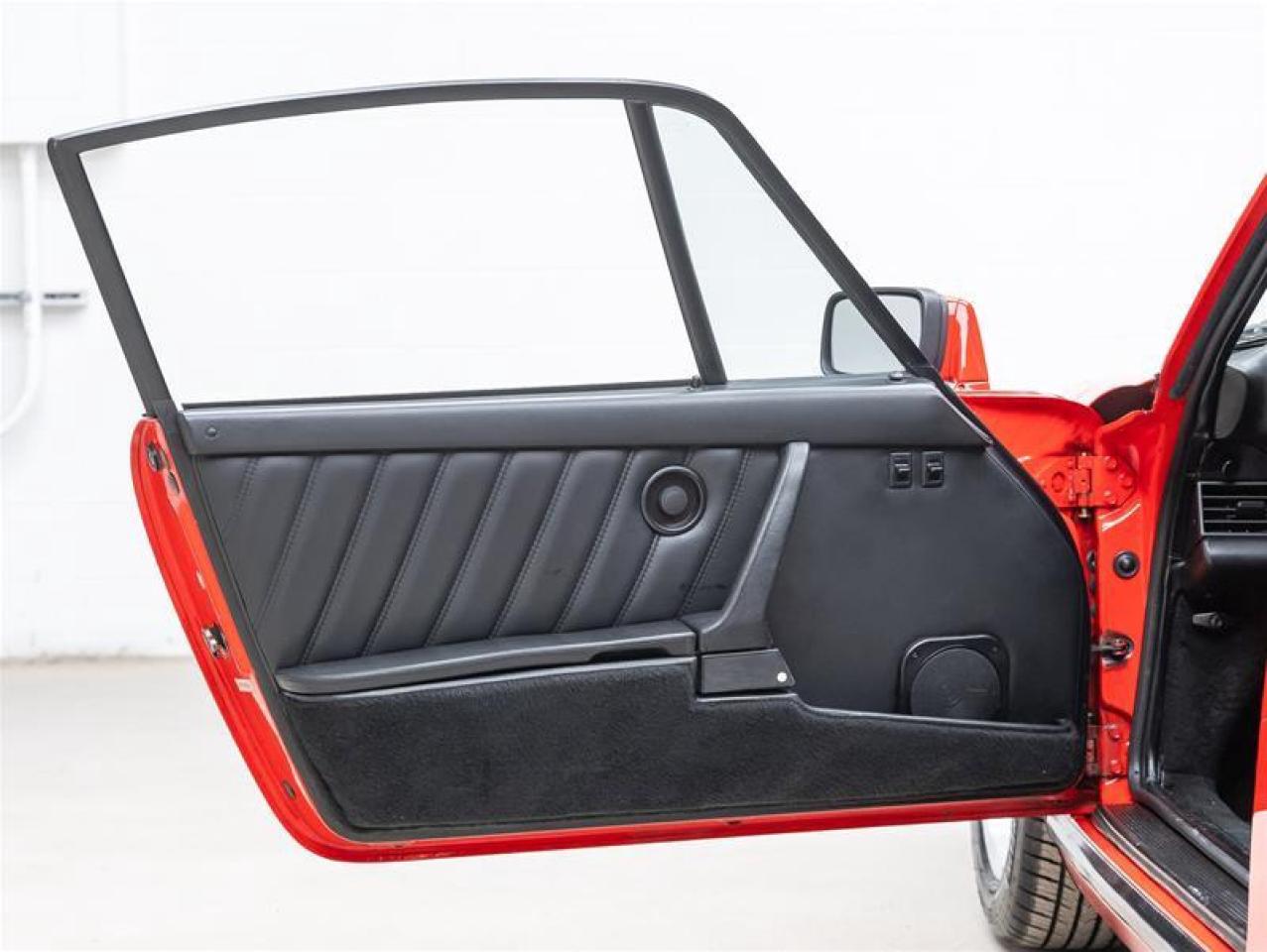 1987 Porsche 911  Photo