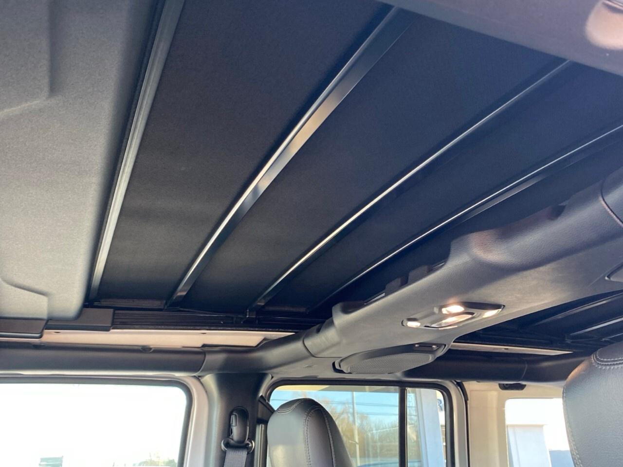 2023 Jeep Wrangler Rubicon 4 Door 4x4 Photo