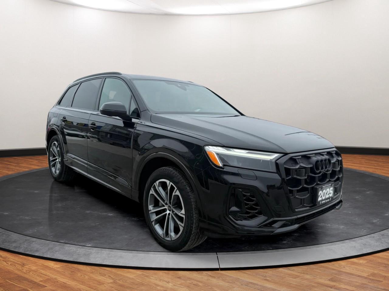 2025 Audi Q7 55 Photo