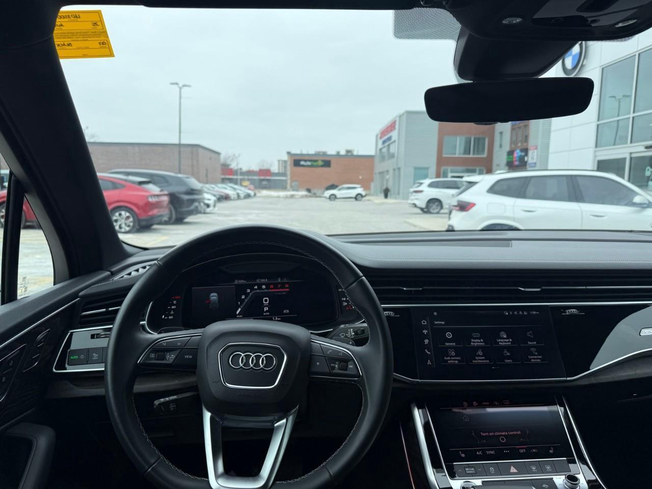 2025 Audi Q7 55 Photo